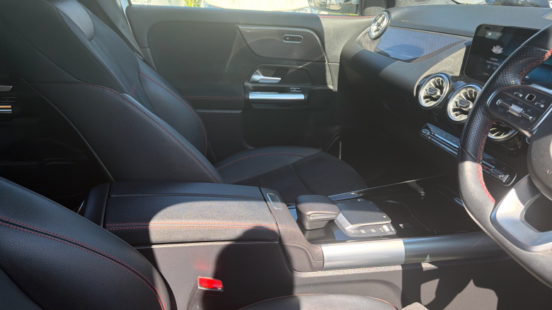 Mercedes-Benz GLA 200d AMG Line Premium 5dr Auto Diesel Hatchback